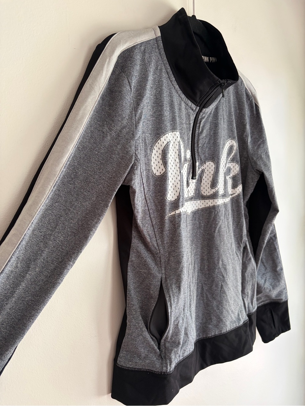 PINK Victoria's Secret Heather Gray Black Quarter Zip Shirt Size M - Picture 2 of 5